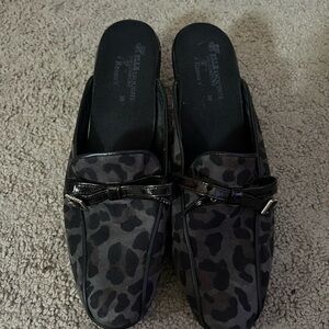 Black Leopard Print Kitten Heels